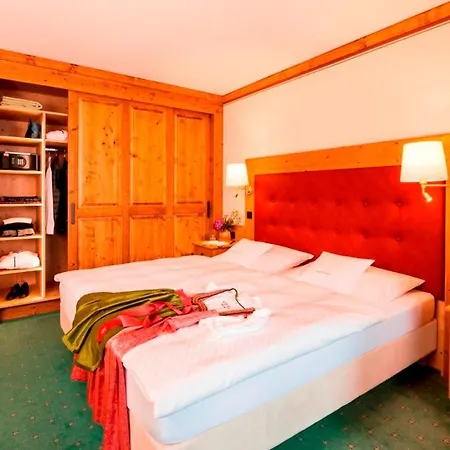 Parkhotel 4 Sterne Superior Alpenjuwel Mit Genuss, Golf & Wellness In Der Karwendel-region Tradition Trifft Eleganz Im Stilvollen Rueckzugsort 4*