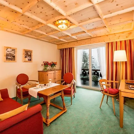 Parkhotel 4 Sterne Superior Alpenjuwel Mit Genuss, Golf & Wellness In Der Karwendel-region Tradition Trifft Eleganz Im Stilvollen Rueckzugsort 4* Wallgau