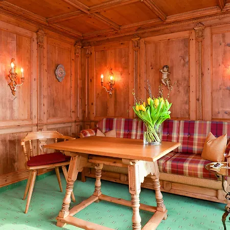 Ξενοδοχείο Alpenjuwel Parkhotel 4 Sterne Superior Genusshotel Mit Feinster Kulinarik & Golf Ihr Rueckzugsort Inmitten Der Alpen Mit Tradition Und Eleganz Wallgau