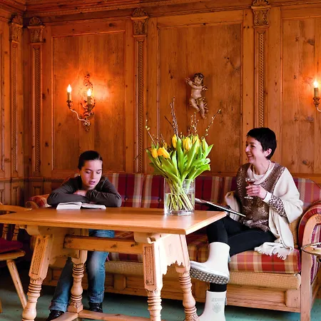 Ξενοδοχείο Alpenjuwel Parkhotel 4 Sterne Superior Genusshotel Mit Feinster Kulinarik & Golf Ihr Rueckzugsort Inmitten Der Alpen Mit Tradition Und Eleganz