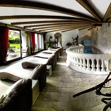 Ξενοδοχείο Alpenjuwel Parkhotel 4 Sterne Superior Genusshotel Mit Feinster Kulinarik & Golf Ihr Rueckzugsort Inmitten Der Alpen Mit Tradition Und Eleganz