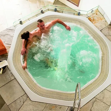 Alpenjuwel Parkhotel 4 Sterne Superior Genusshotel Mit Feinster Kulinarik & Golf Ihr Rueckzugsort Inmitten Der Alpen Mit Tradition Und Eleganz Ξενοδοχείο 4*