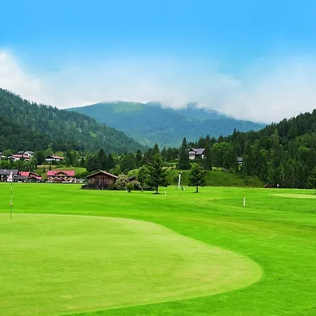 Parkhotel 4 Sterne Superior Alpenjuwel Mit Genuss, Golf & Wellness In Der Karwendel-region Tradition Trifft Eleganz Im Stilvollen Rueckzugsort Hotel 4*