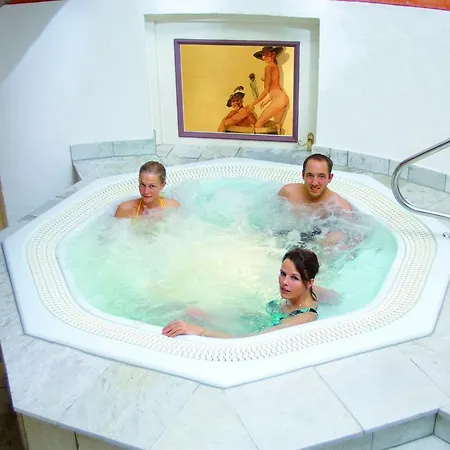 Parkhotel 4 Sterne Superior Alpenjuwel Mit Genuss, Golf & Wellness In Der Karwendel-region Tradition Trifft Eleganz Im Stilvollen Rueckzugsort Hotel 4*