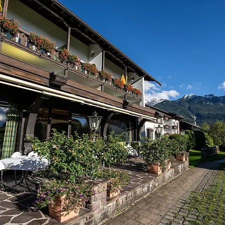 Hotel Parkhotel 4 Sterne Superior Alpenjuwel Mit Genuss, Golf&wellness In Der Karwendel-region Tradition Trifft Eleganz Im Stilvollen Rückzugsort