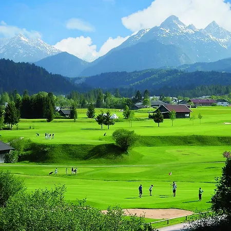 Parkhotel 4 Sterne Superior Alpenjuwel Mit Genuss, Golf & Wellness In Der Karwendel-region Tradition Trifft Eleganz Im Stilvollen Rueckzugsort