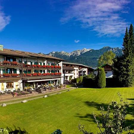Parkhotel 4 Sterne Superior Alpenjuwel Mit Genuss, Golf & Wellness In Der Karwendel-region Tradition Trifft Eleganz Im Stilvollen Rueckzugsort Hotel 4*