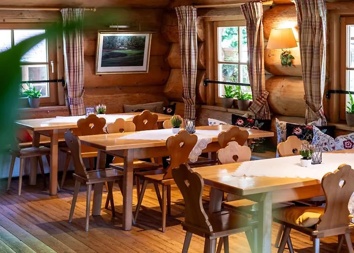 Otel Alpenjuwel Parkhotel 4 Sterne Superior Genusshotel Mit Feinster Kulinarik & Golf Ihr Rueckzugsort Inmitten Der Alpen Mit Tradition Und Eleganz 4*